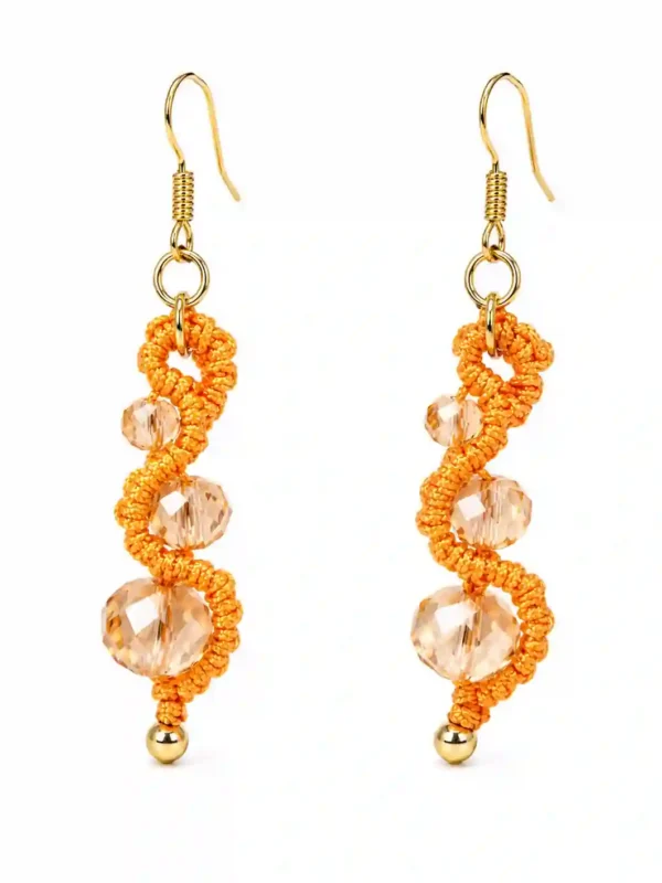 Boucles d’oreilles volute en macramé orange